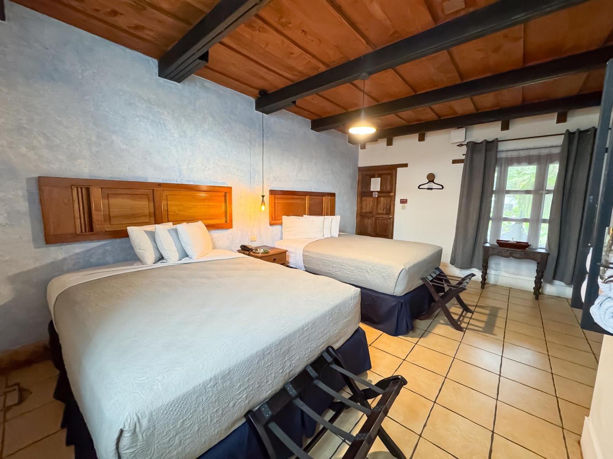 אנטיגואה גואטמלה Hotel Cacique Real מראה חיצוני תמונה