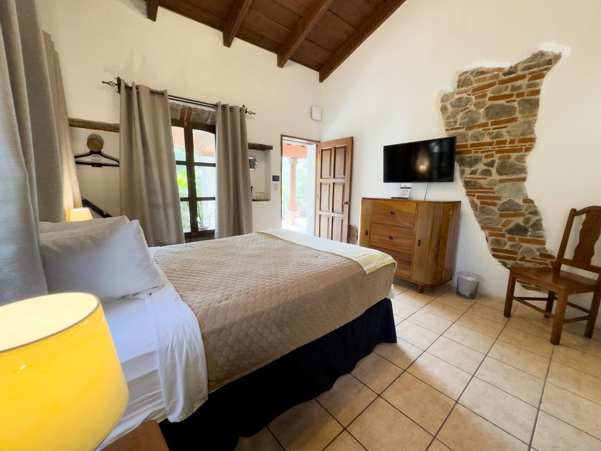 אנטיגואה גואטמלה Hotel Cacique Real חדר תמונה