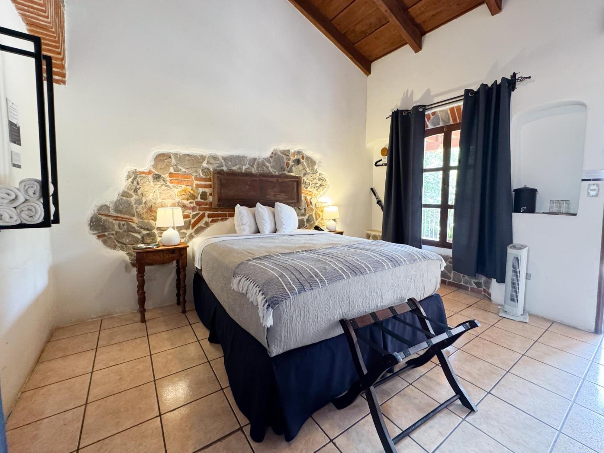 אנטיגואה גואטמלה Hotel Cacique Real חדר תמונה